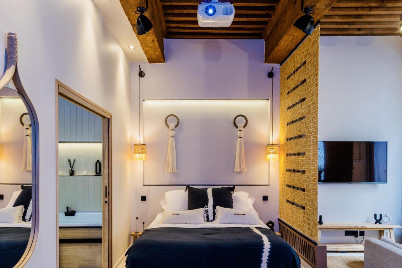 Host Inn Le Lumiere Spa & Cinema Лион Экстерьер фото