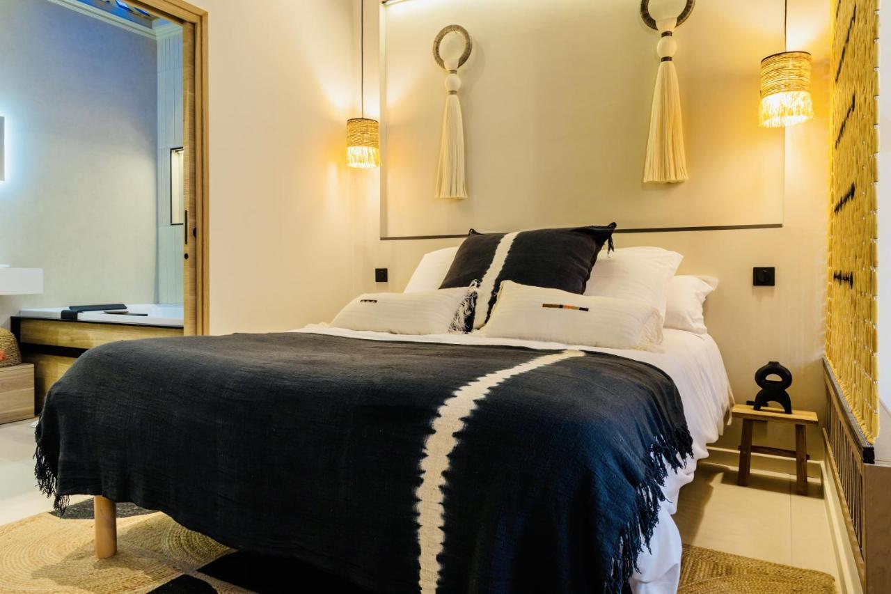 Host Inn Le Lumiere Spa & Cinema Лион Экстерьер фото